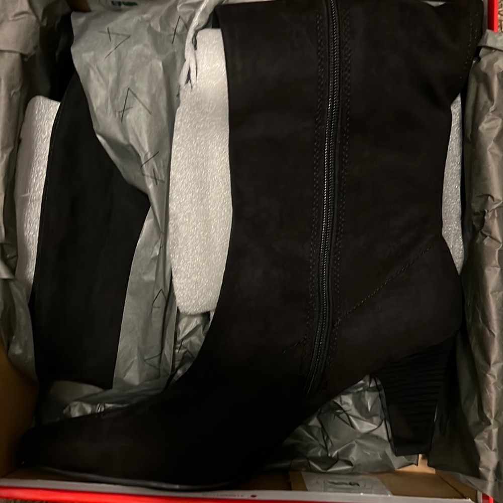 Suede boot